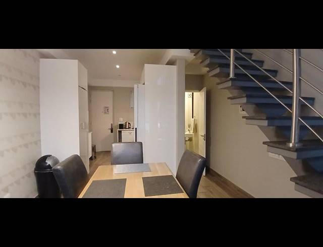 1 BEDROOM APARTMENT FOR SALE IN MENLYN